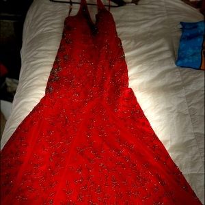 Lotus Thread Prom Gown